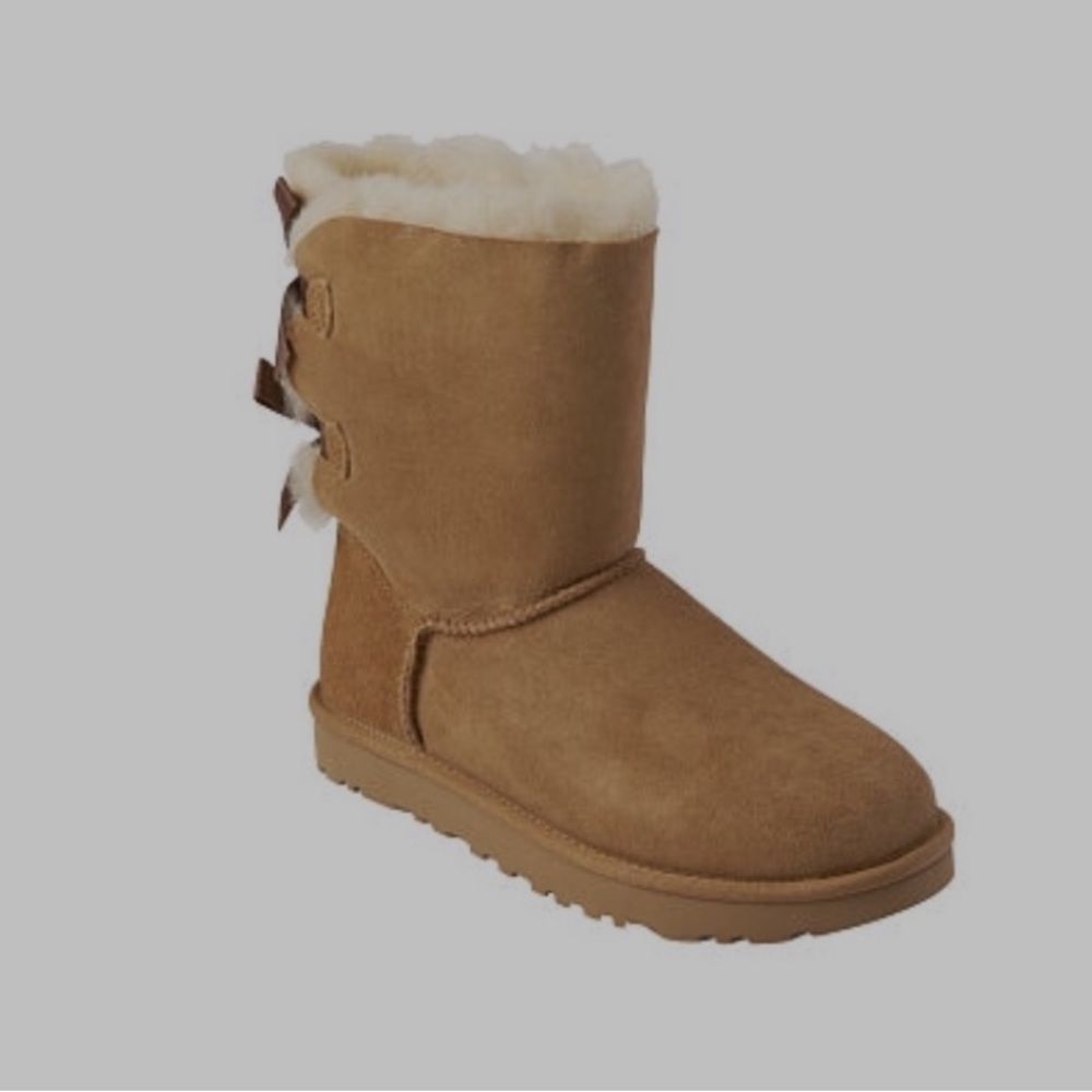 UGG Bailey Bow II Ankle Boots in Chestnut